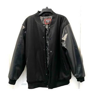 Bomber Jacket 👀😎🔥 FAST SHIPPING 🚚💨😉